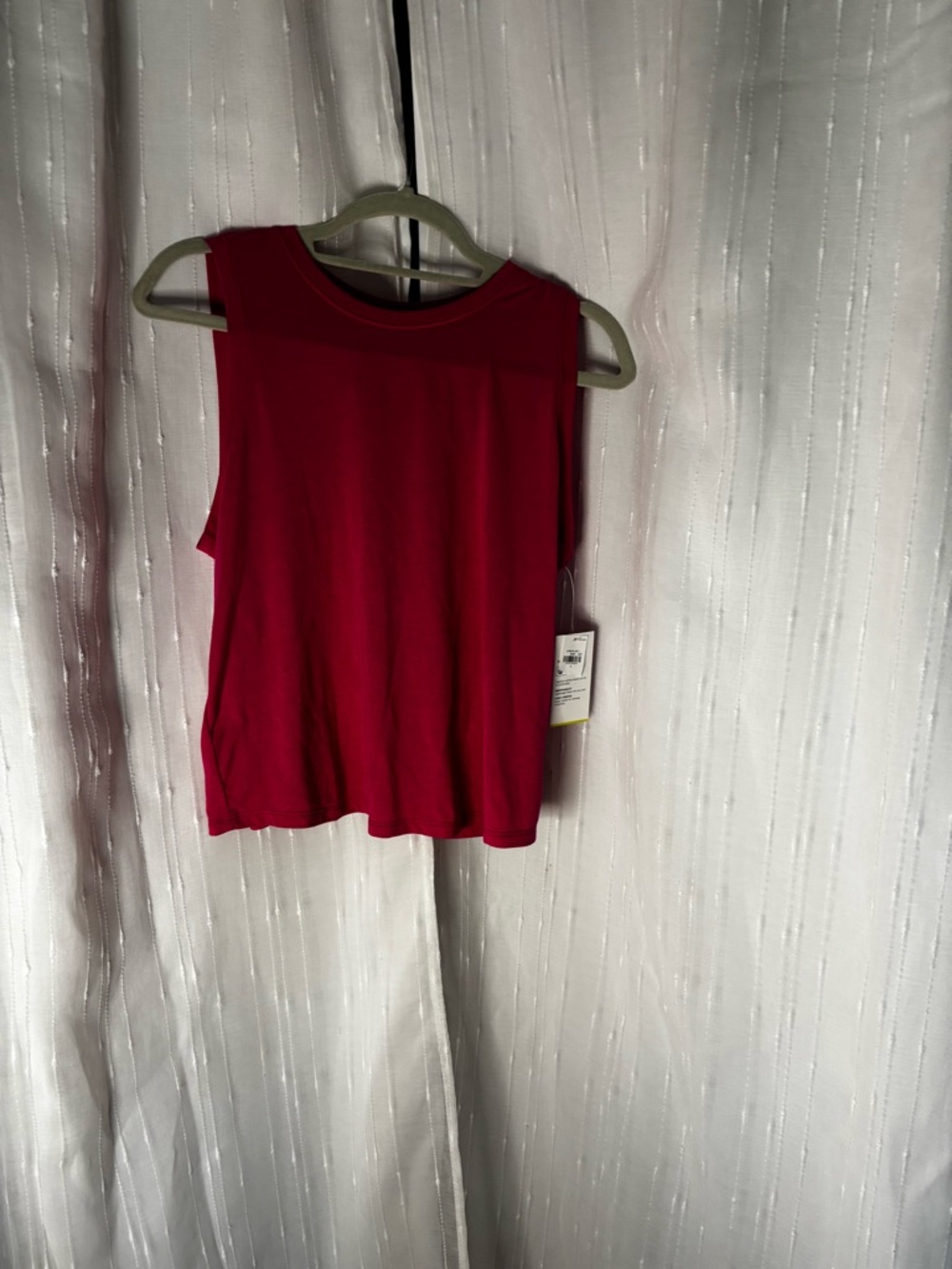 Women’s Sleeveless work out dry fit top hot pink